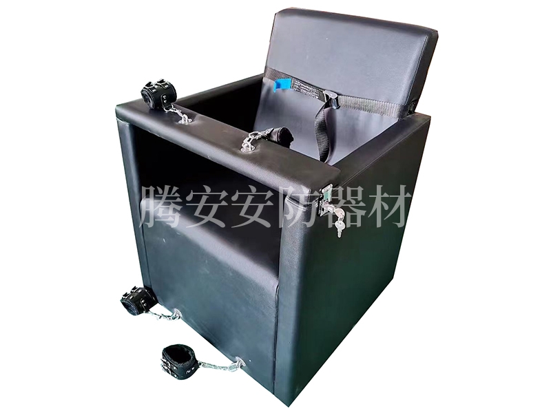 犯人軟包審訊椅與平常的沙發(fā)椅子是一樣的嗎？